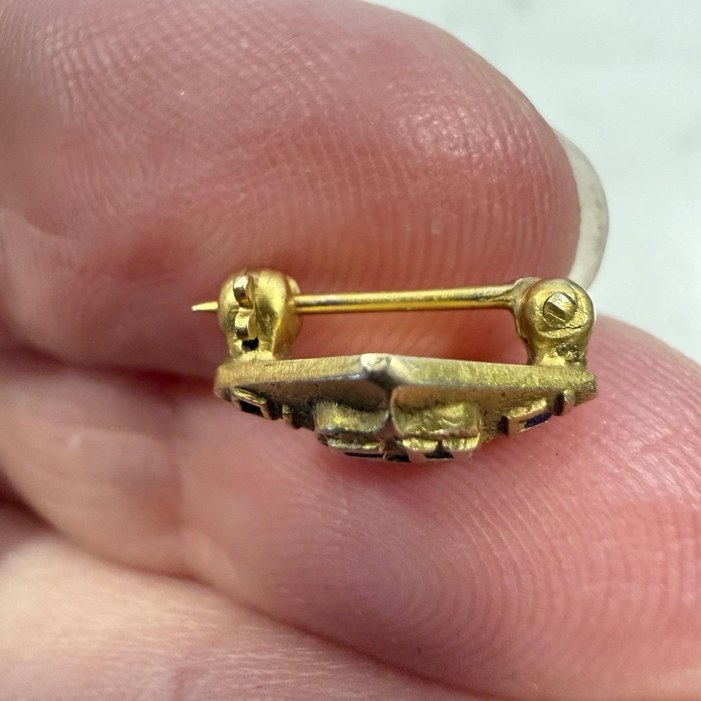 Antique 1916 W High School 10K Yellow Gold Pin Unmarked Tested 1.4 Grams 0.5" - Picture 3 of 8